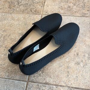 Black Slip-On Flats with Textured Fabric